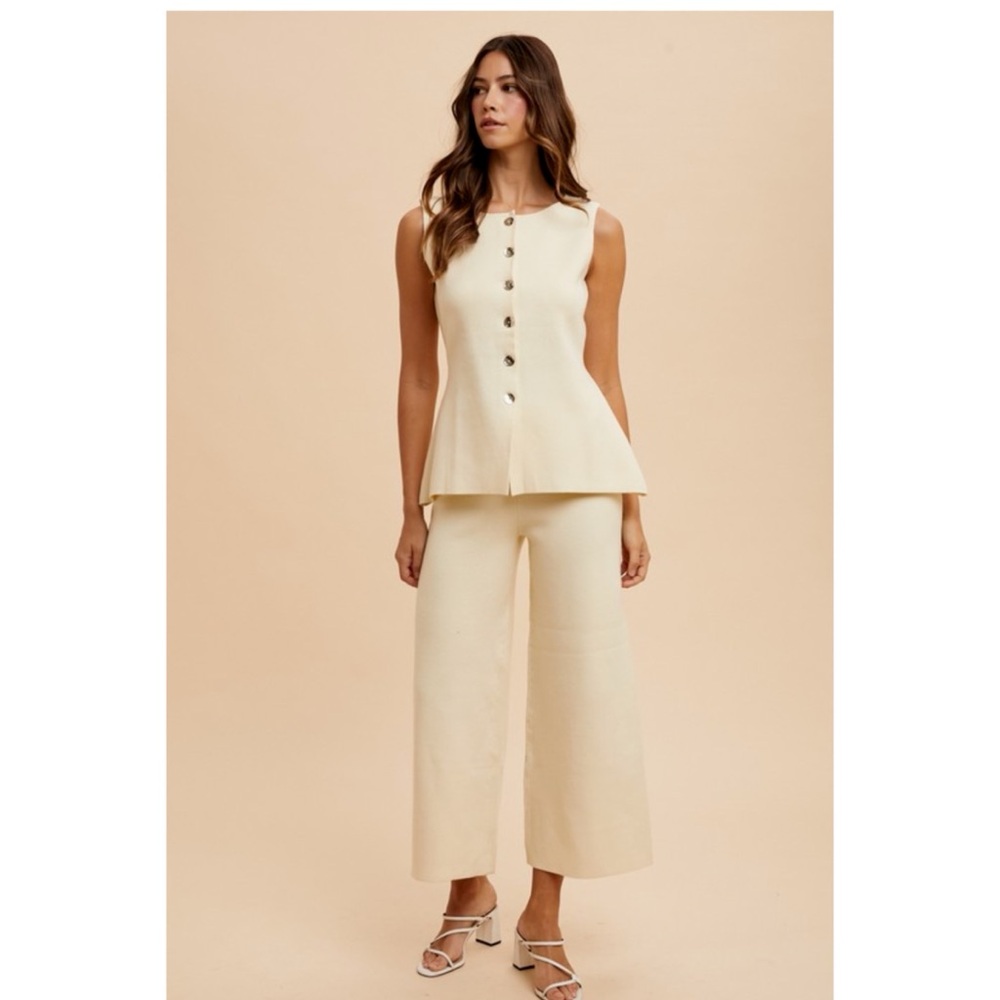 Cream Sleeveless Button-Front Knit Top & Wide-Leg Pants Set - Picture 4 of 5